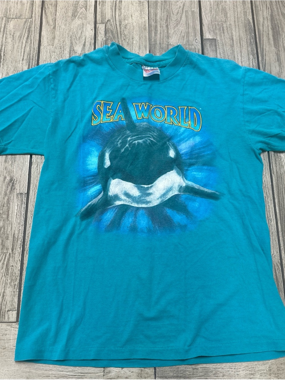 Vintage 90s 1993 Sea World t-shirt  Teal Medium Made In Usa Single Stitch